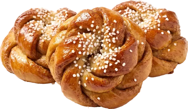 Cardamom knots with pearl sugar